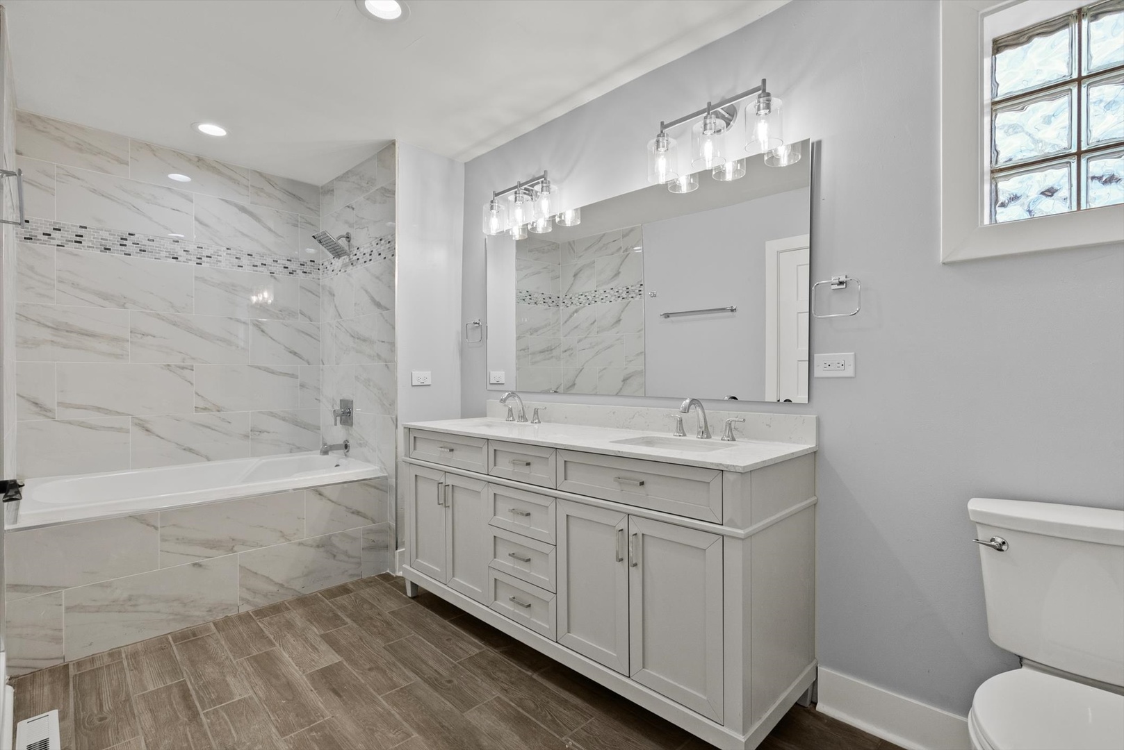 12404 S Wood Street, Calumet Park, IL 60827