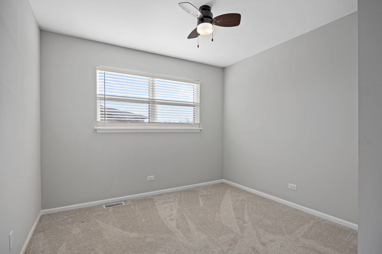 25727 S Mccorkle Avenue, Monee, IL 60449