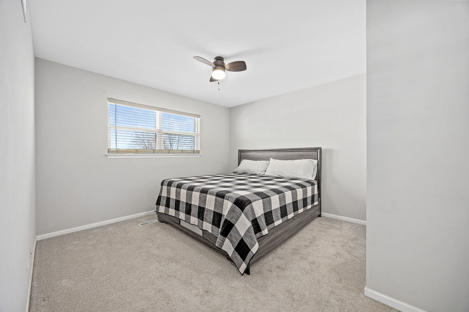 25727 S Mccorkle Avenue, Monee, IL 60449