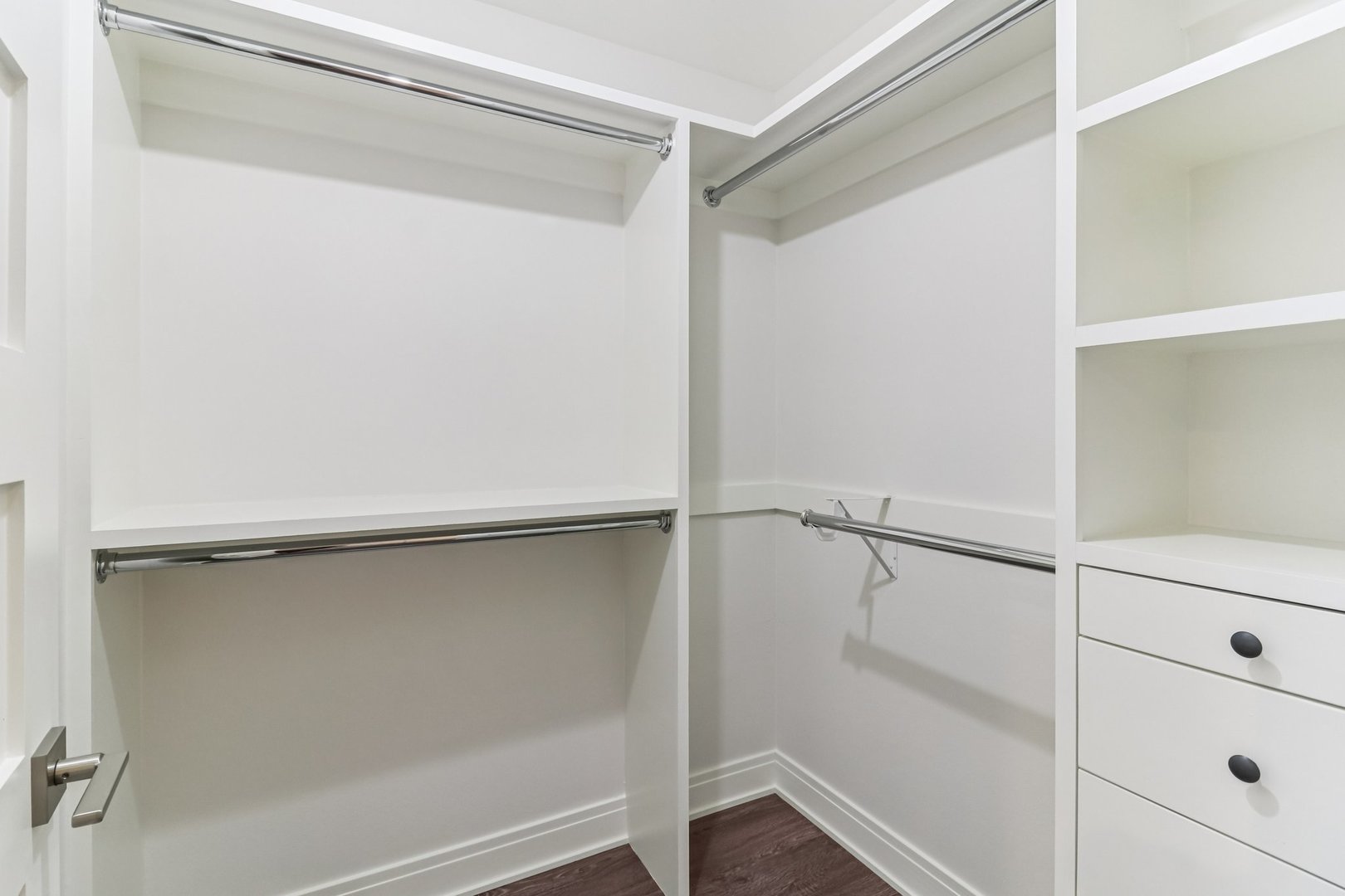 5450 Astor Lane #104, Rolling Meadows, IL 60008