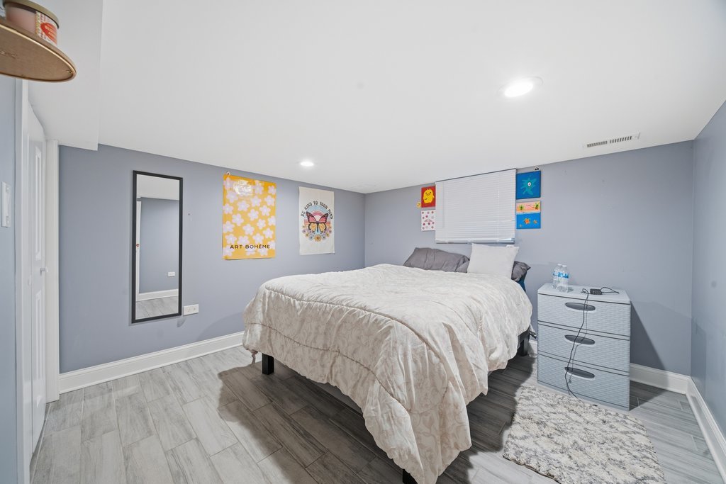 314 N Kinzie Street, Thornton, IL 60476