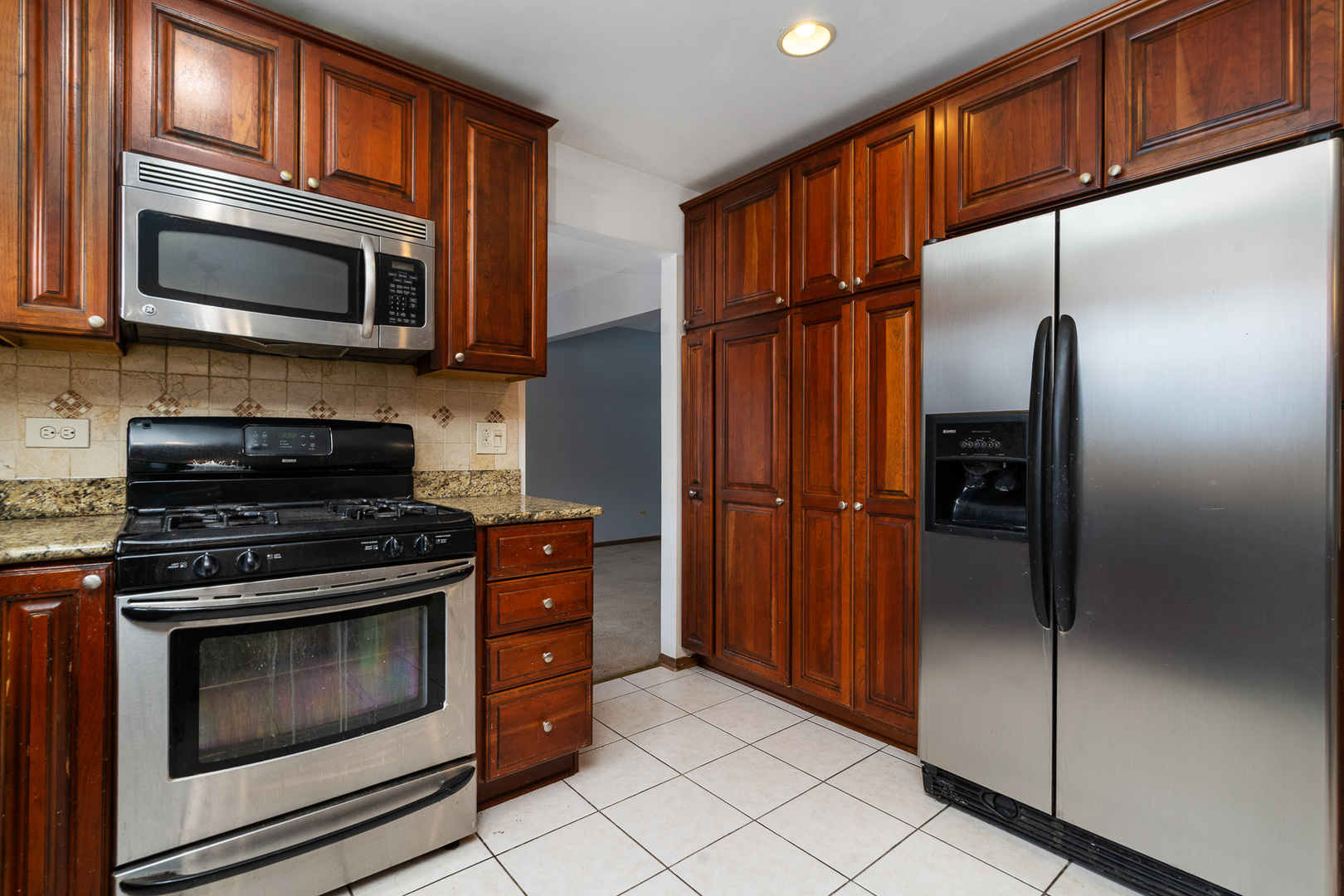 7816 Dorchester Lane, Darien, IL 60561