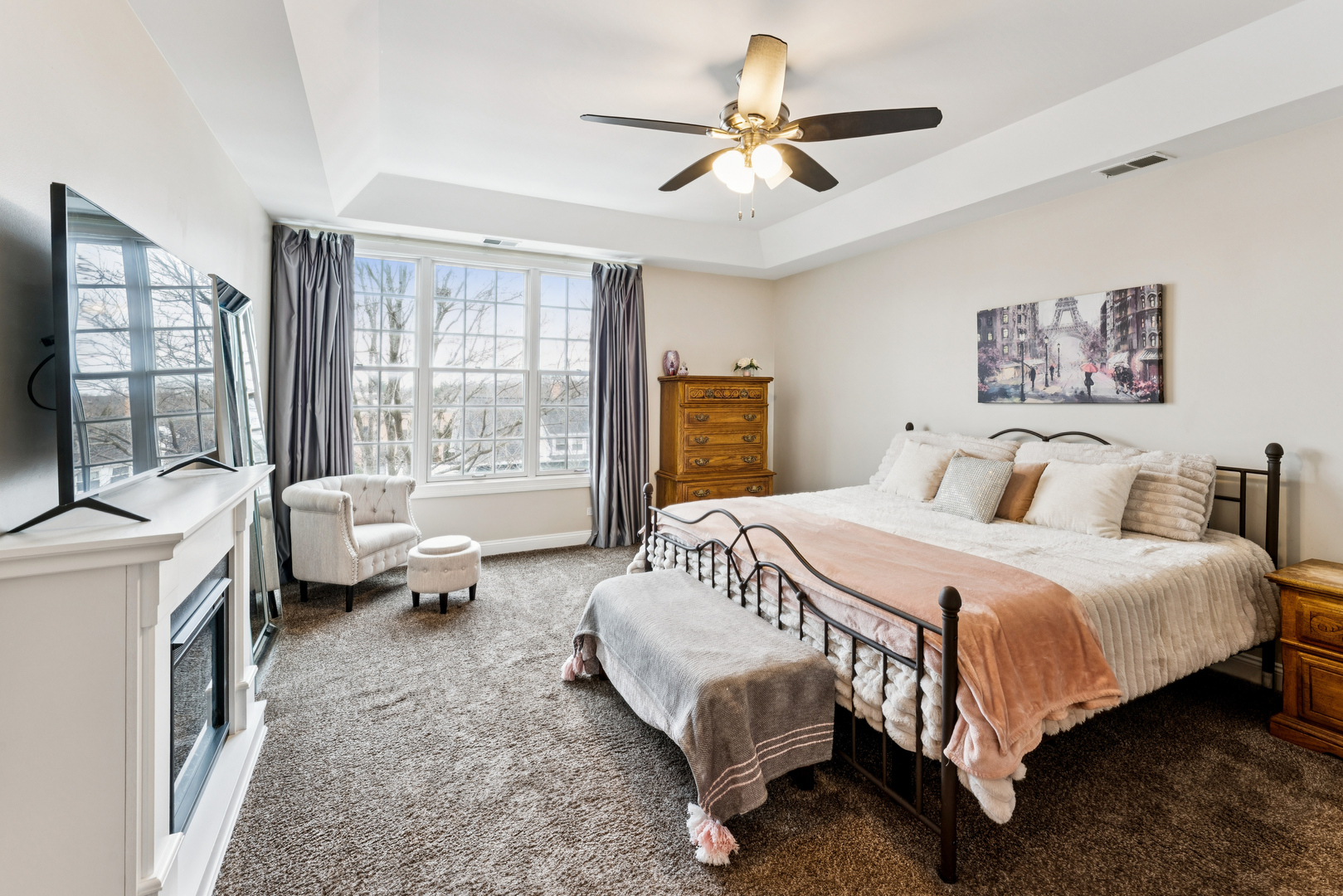 5 Illinois Avenue, Schaumburg, IL 60193