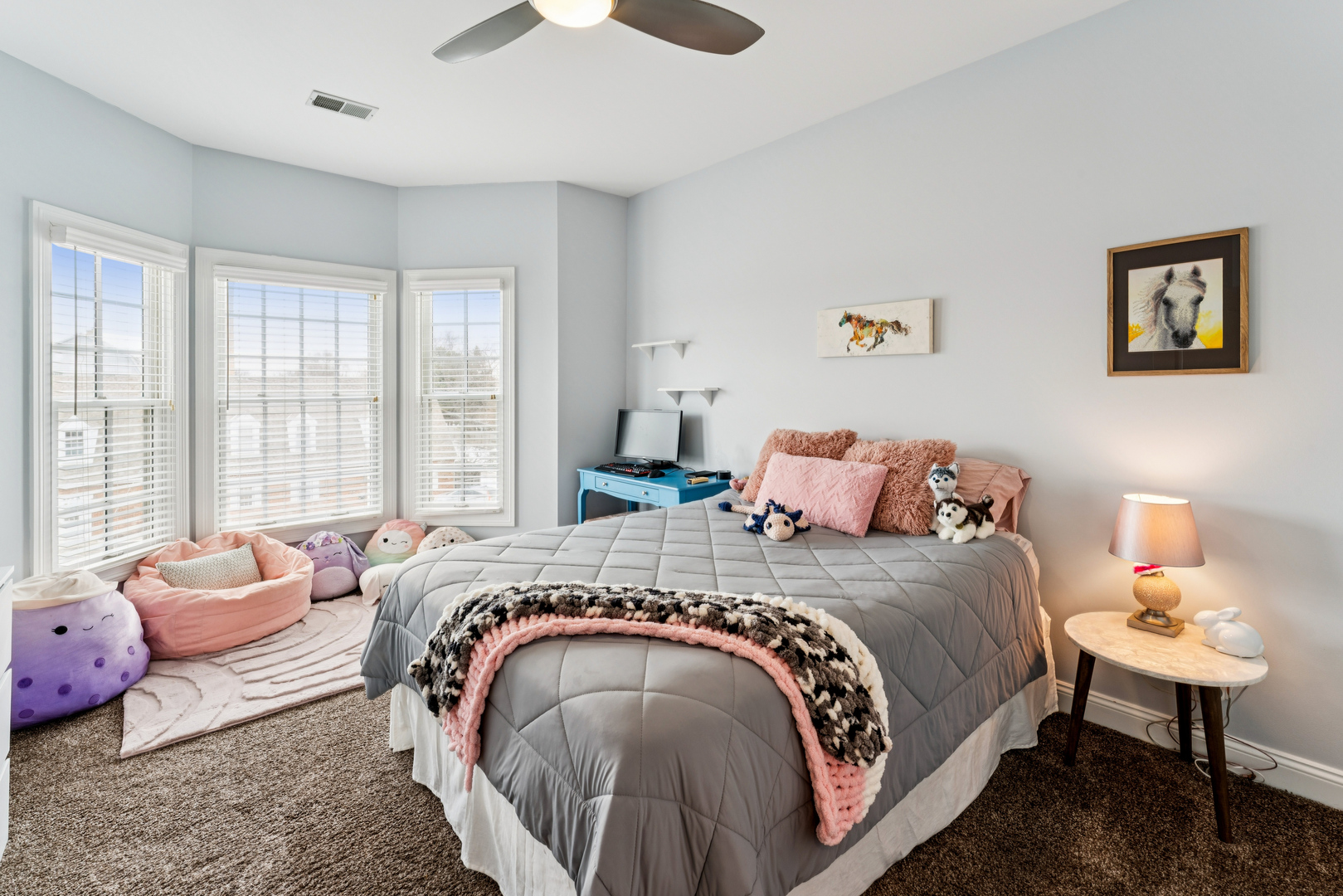 5 Illinois Avenue, Schaumburg, IL 60193