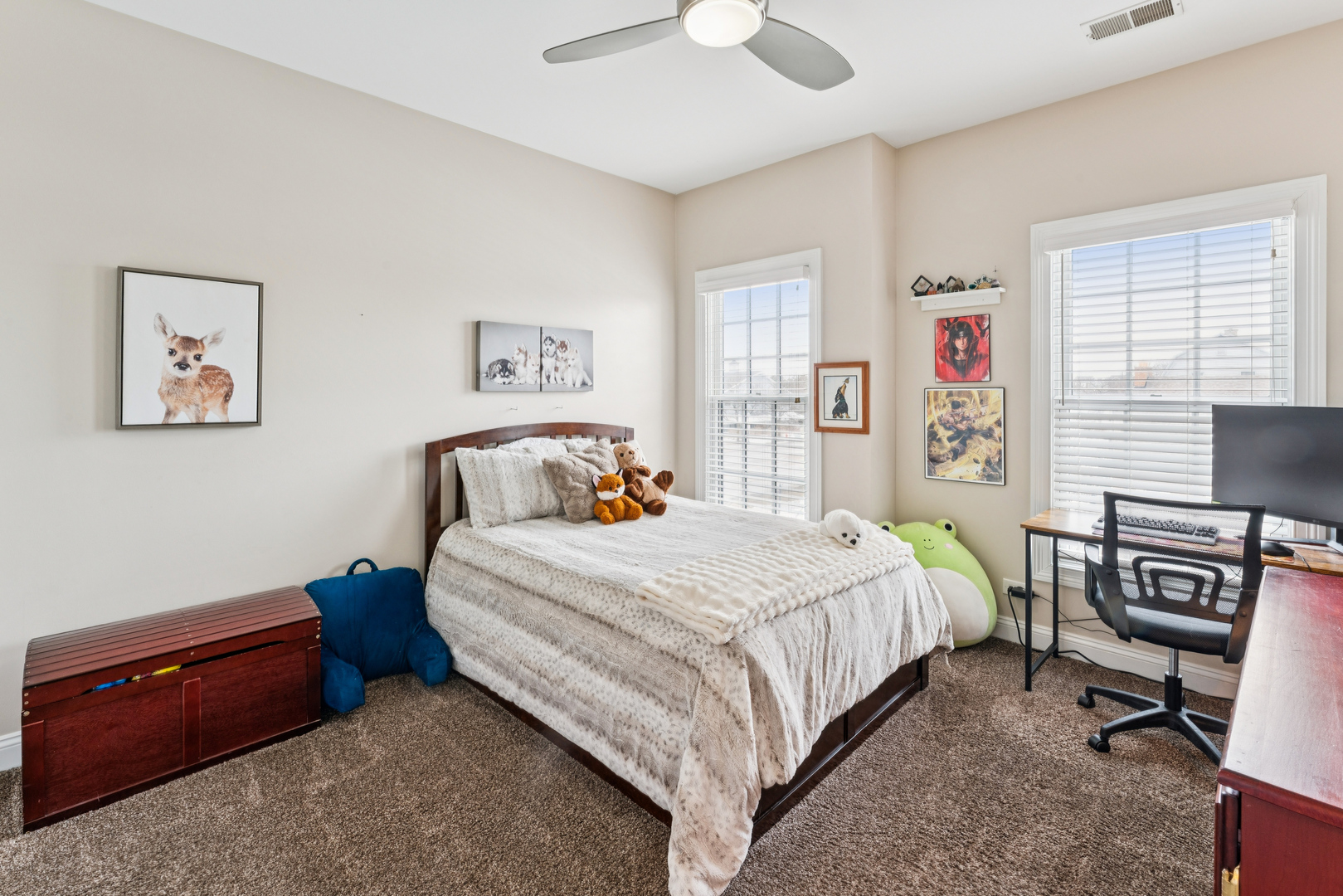 5 Illinois Avenue, Schaumburg, IL 60193