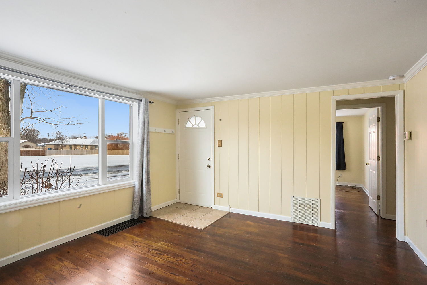 1612 N Prairie Avenue, Crest Hill, IL 60403