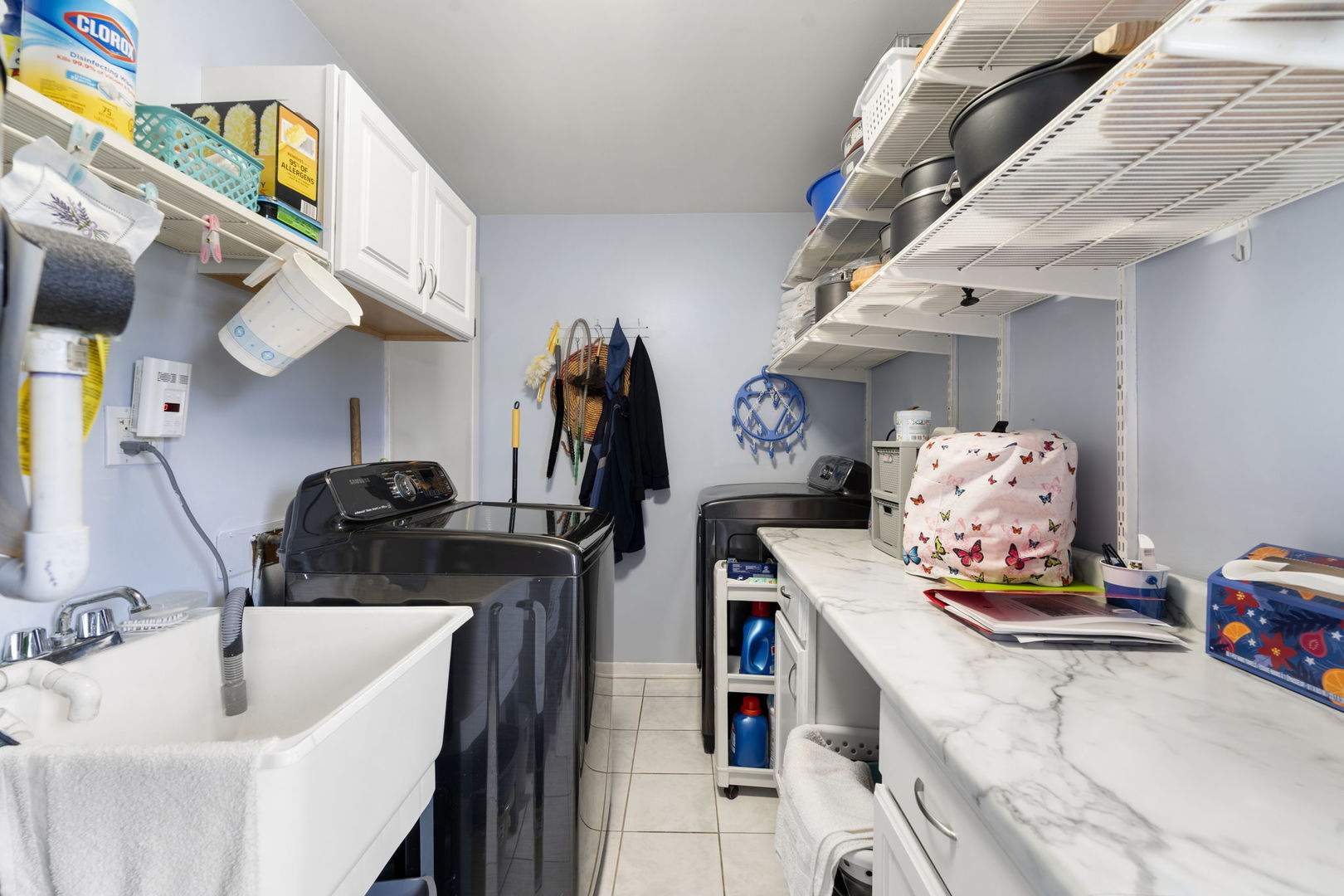 100 Des Plaines Lane, Hoffman Estates, IL 60169