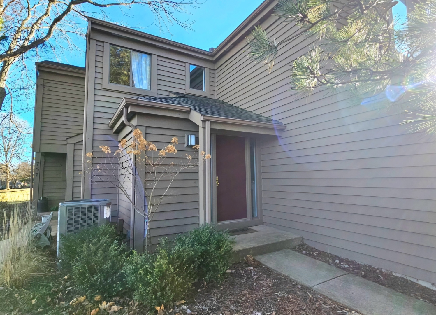 755 Golf Lane #755A, Lake Barrington, IL 60010