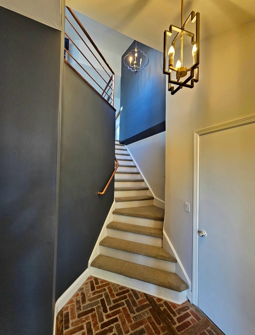 755 Golf Lane #755A, Lake Barrington, IL 60010