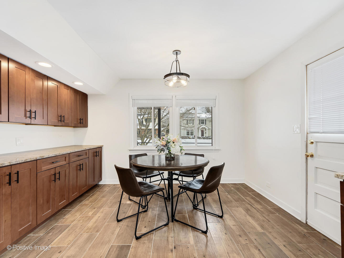 850 S Saylor Avenue, Elmhurst, IL 60126