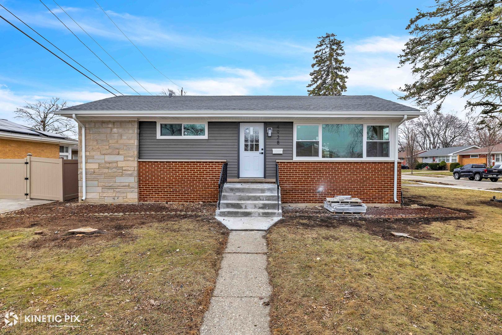 4938 W Randolph Street, Hillside, IL 60162