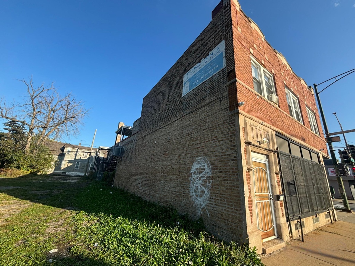 10659 S Wentworth Avenue, Chicago, IL 60628