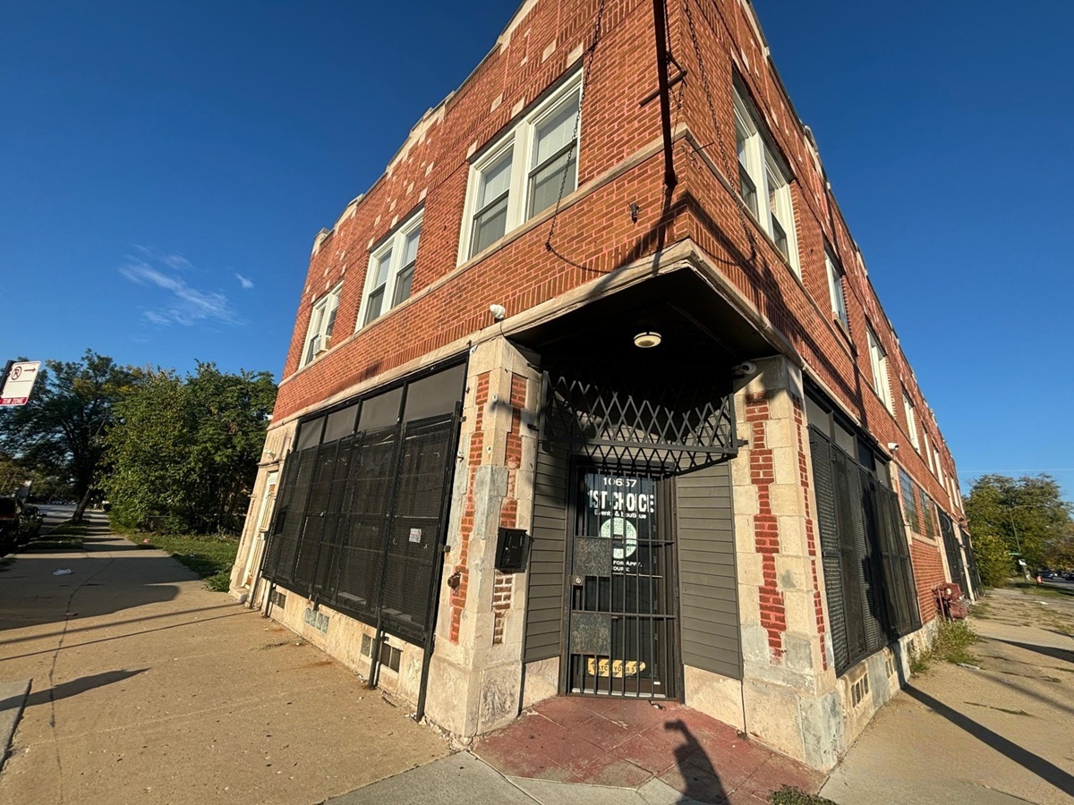 10659 S Wentworth Avenue, Chicago, IL 60628