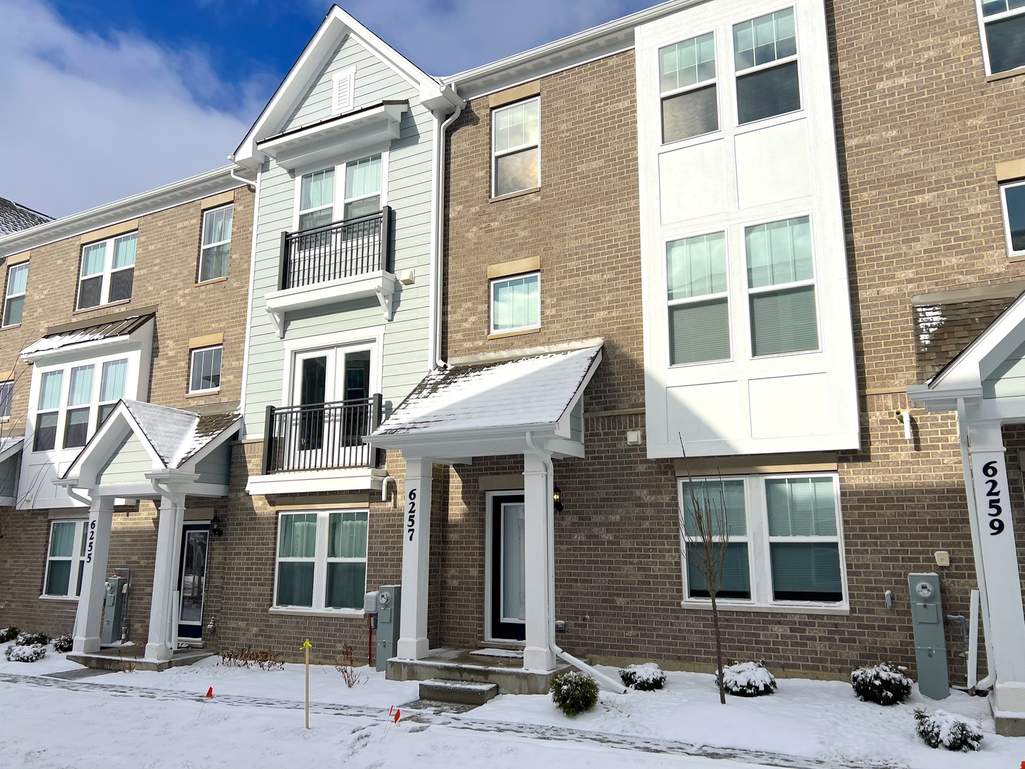 6257 Sandbelt Drive #6257, Woodridge, IL 60517