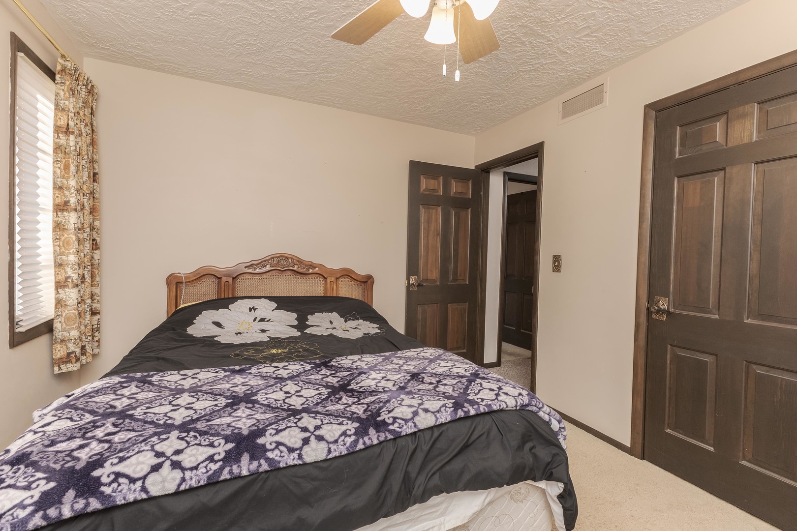 28 Chatsford Court, Bloomington, IL 61704