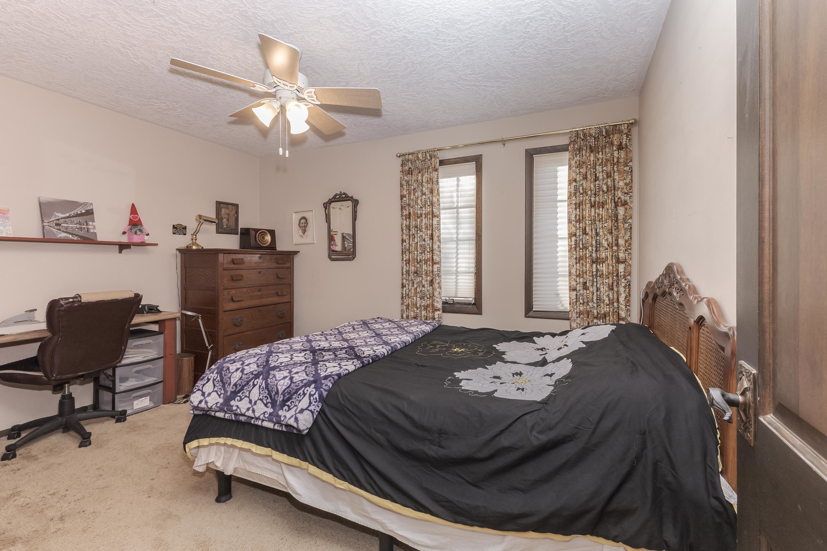 28 Chatsford Court, Bloomington, IL 61704