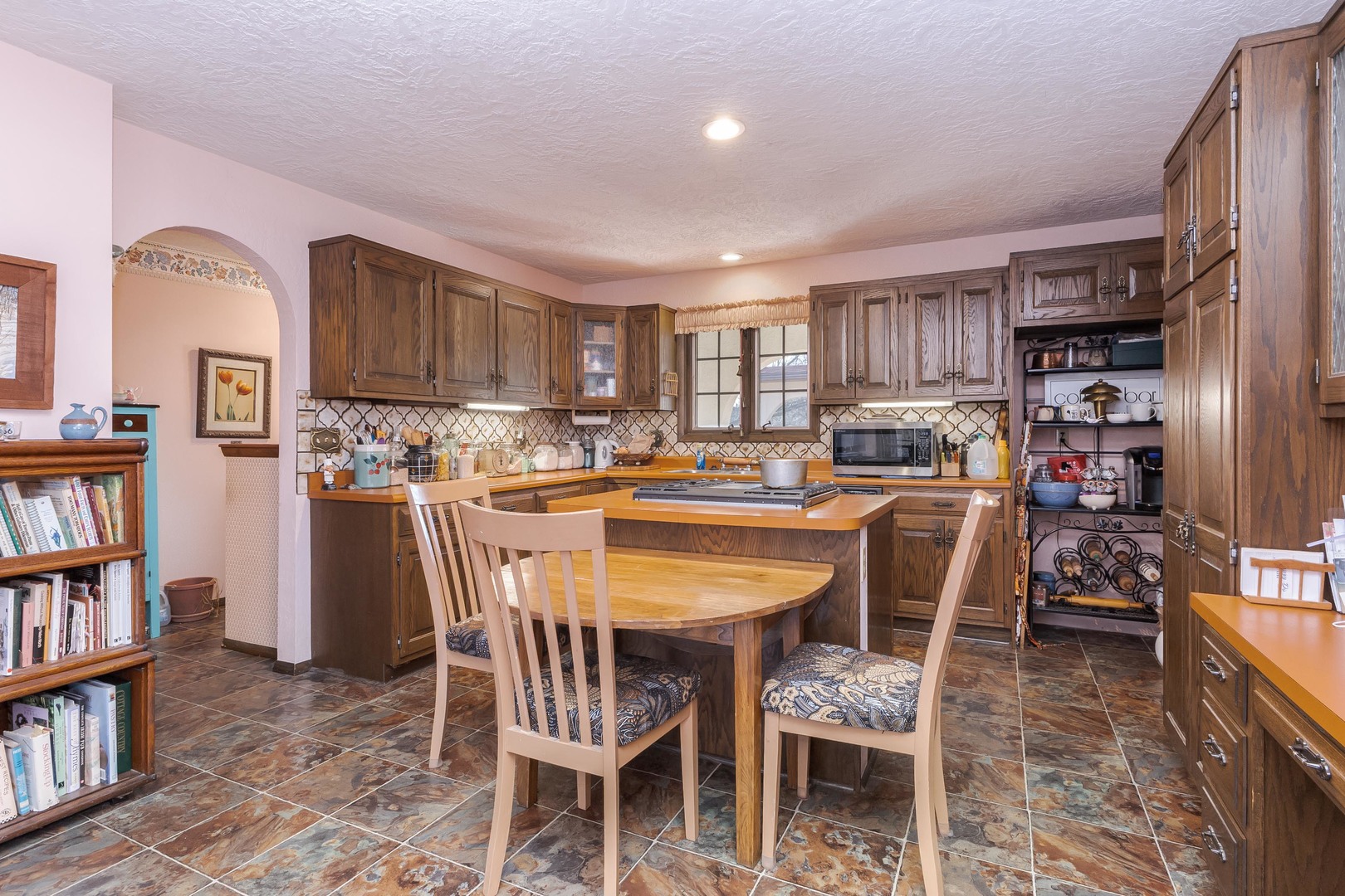 28 Chatsford Court, Bloomington, IL 61704