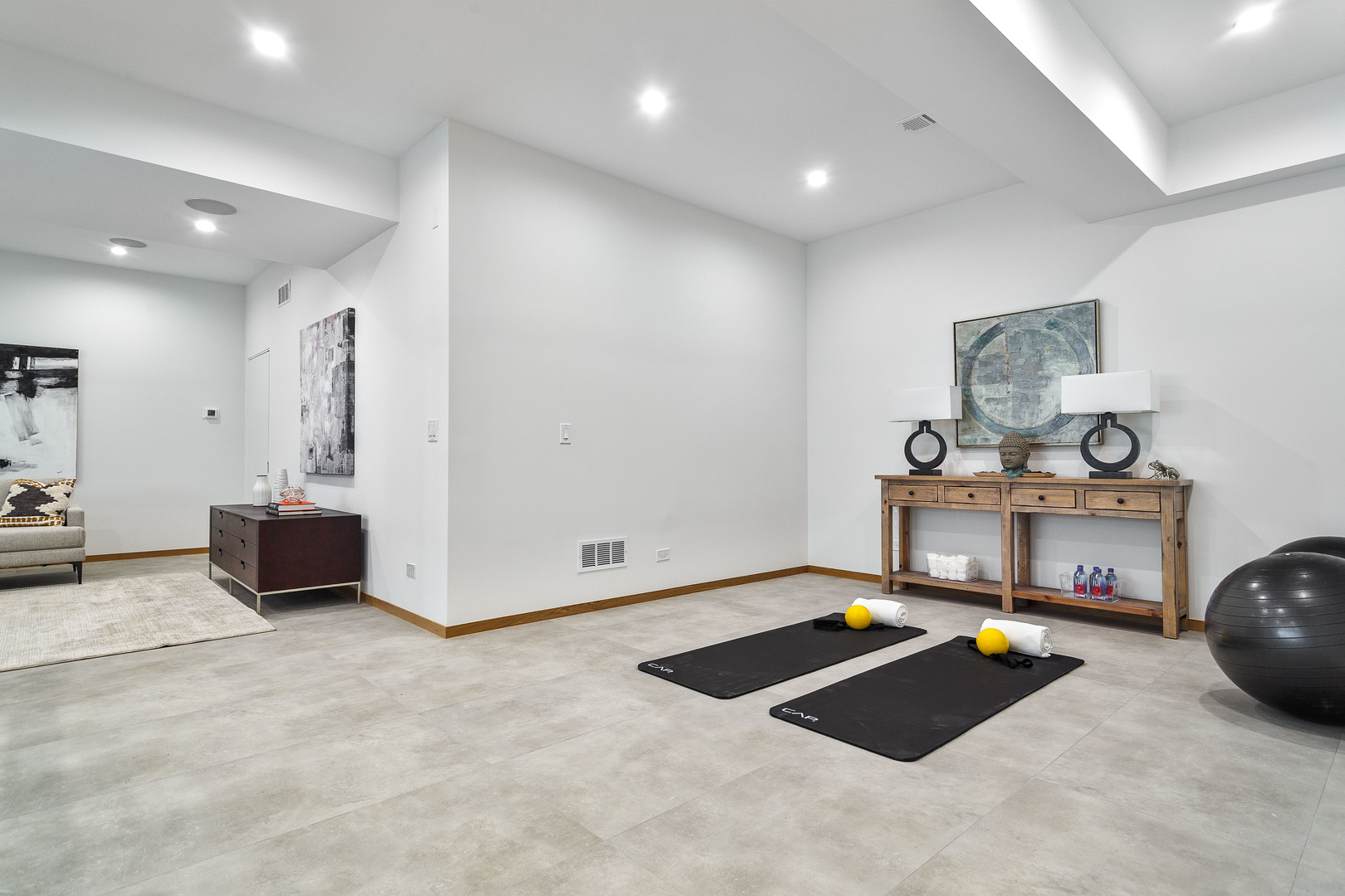 527 Kensington Court, Hinsdale, IL 60521