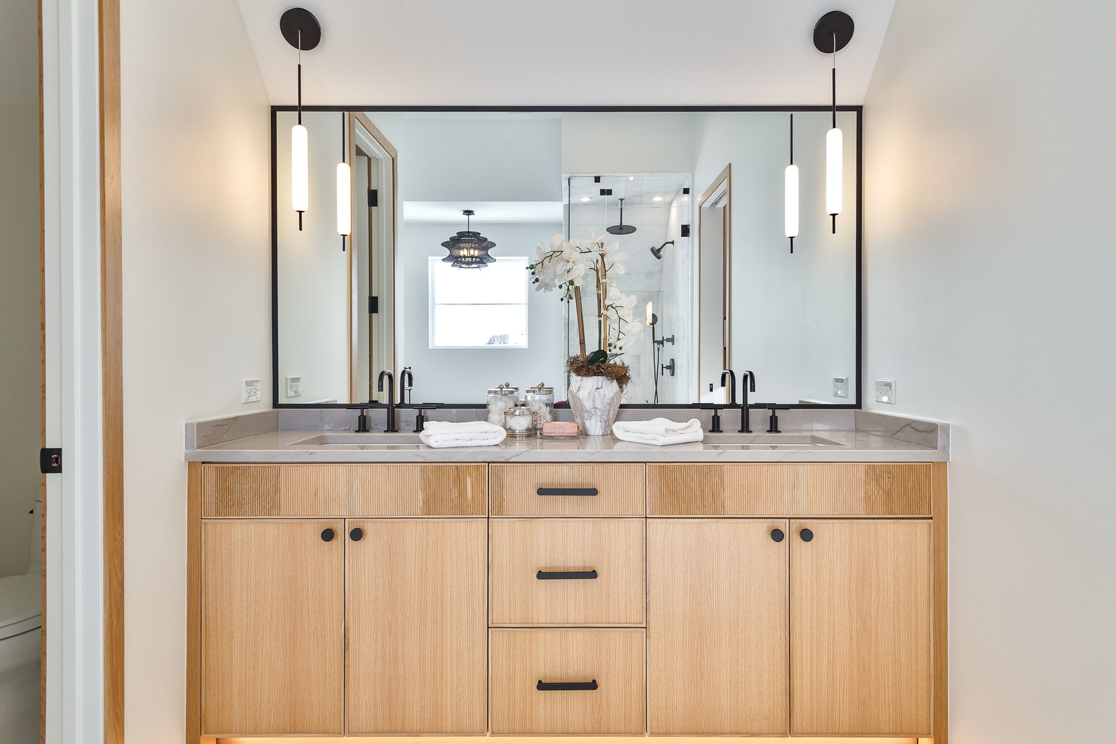 527 Kensington Court, Hinsdale, IL 60521