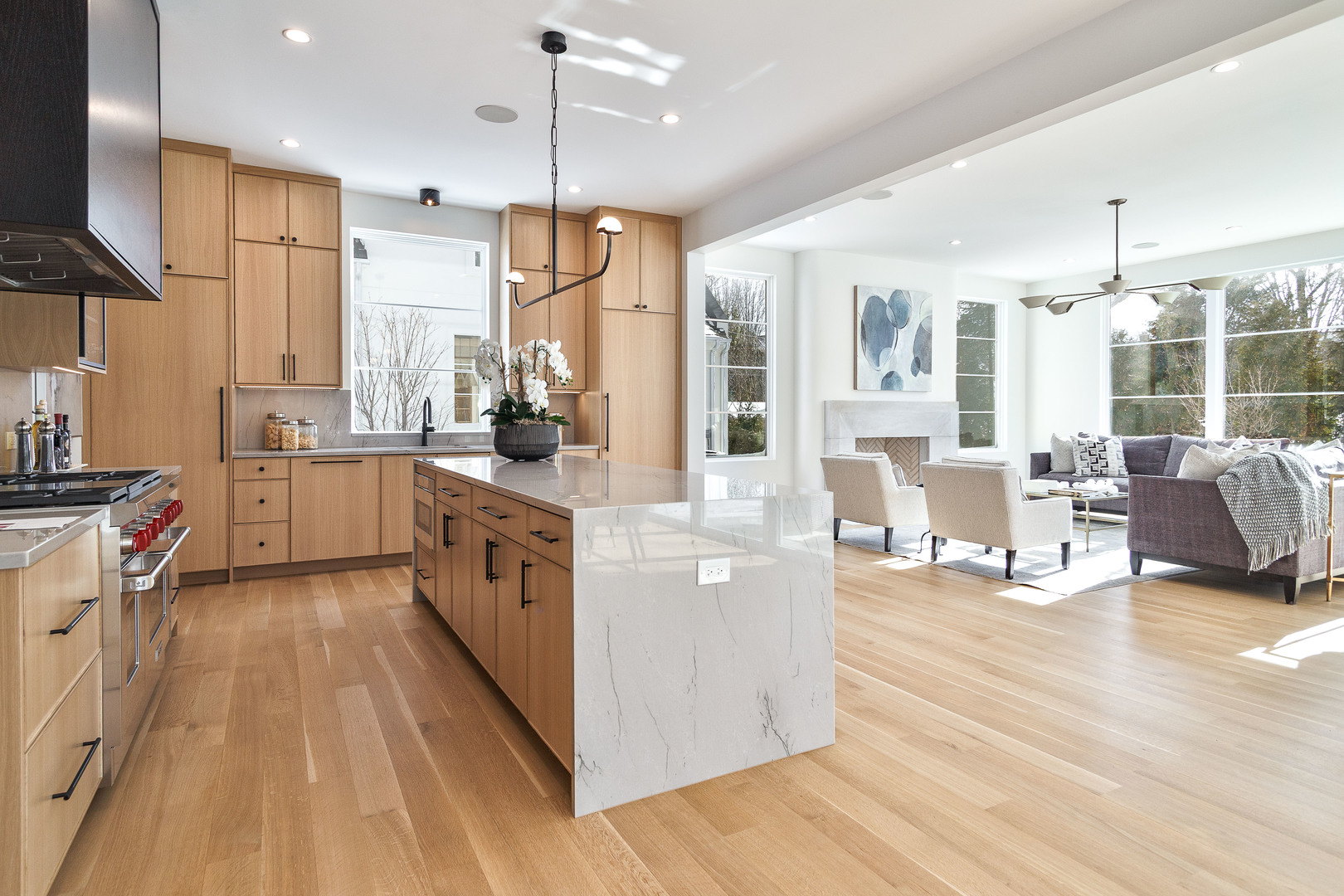 527 Kensington Court, Hinsdale, IL 60521