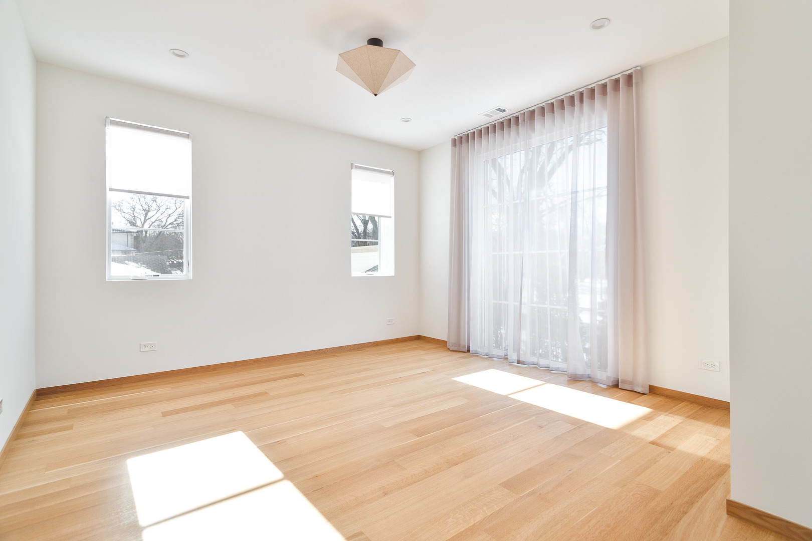 527 Kensington Court, Hinsdale, IL 60521