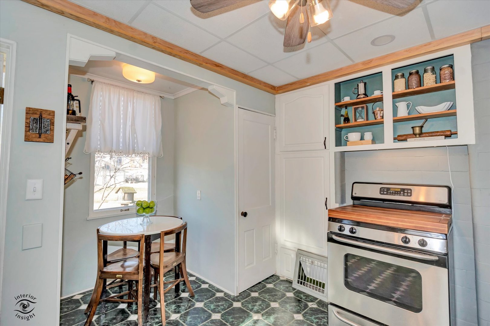 303 E Prospect Avenue, Ottawa, IL 61350