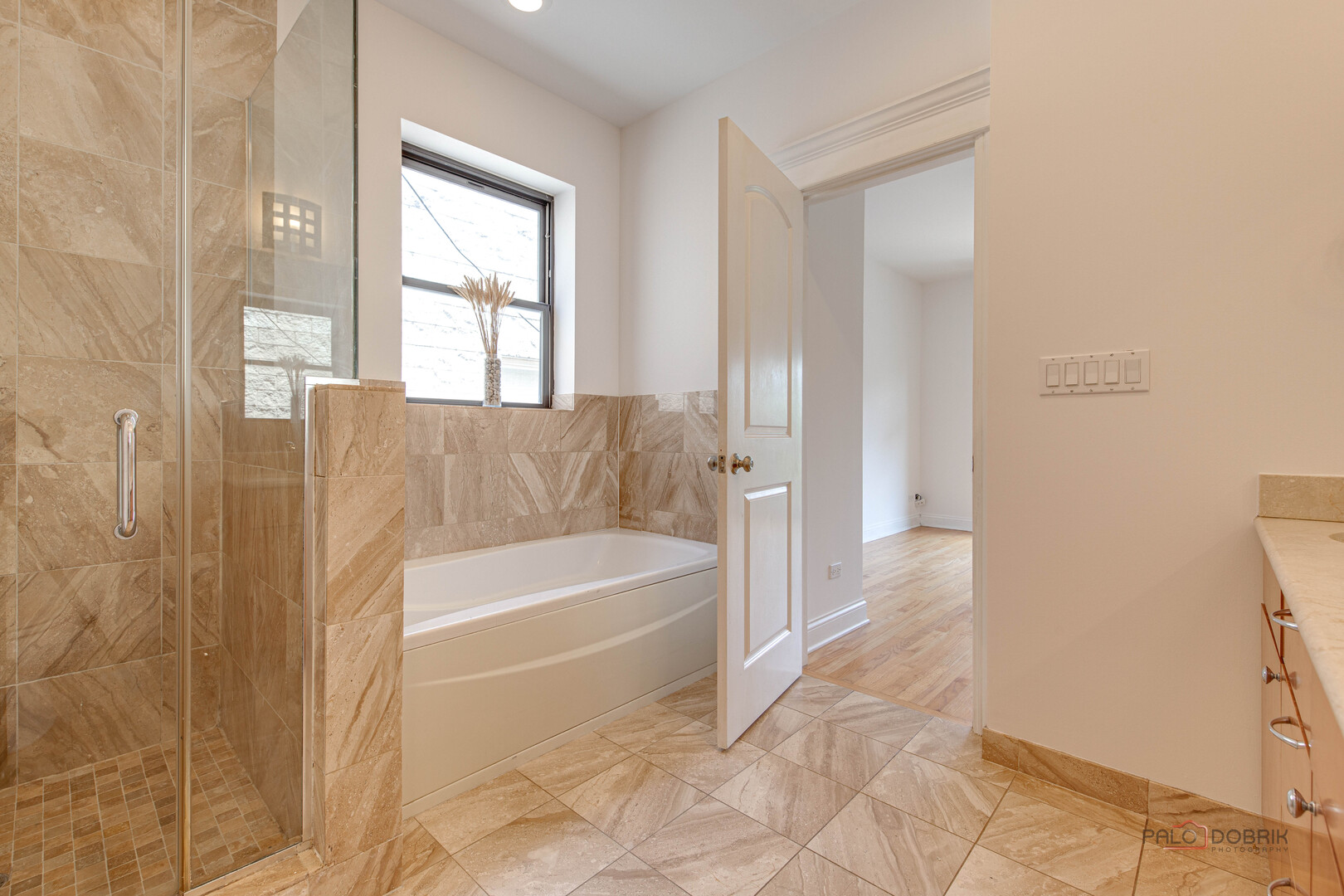 1529 N Artesian Avenue #3N, Chicago, IL 60622