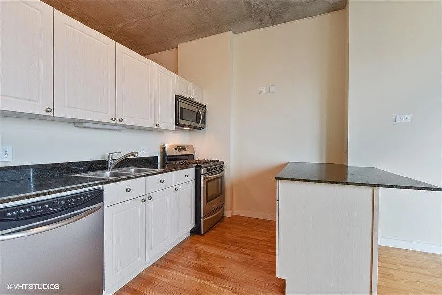 1720 S Michigan Avenue #2305, Chicago, IL 60616