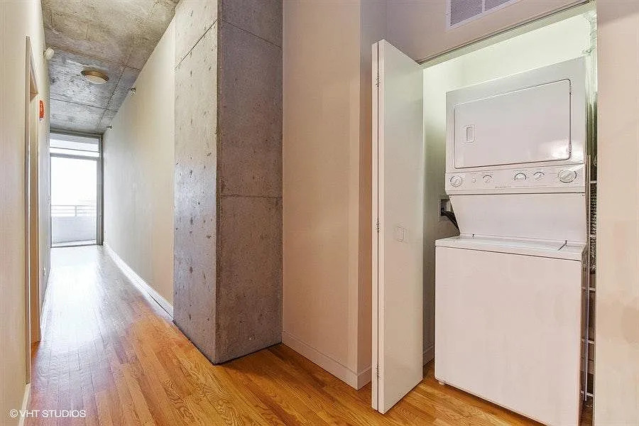 1720 S Michigan Avenue #2305, Chicago, IL 60616