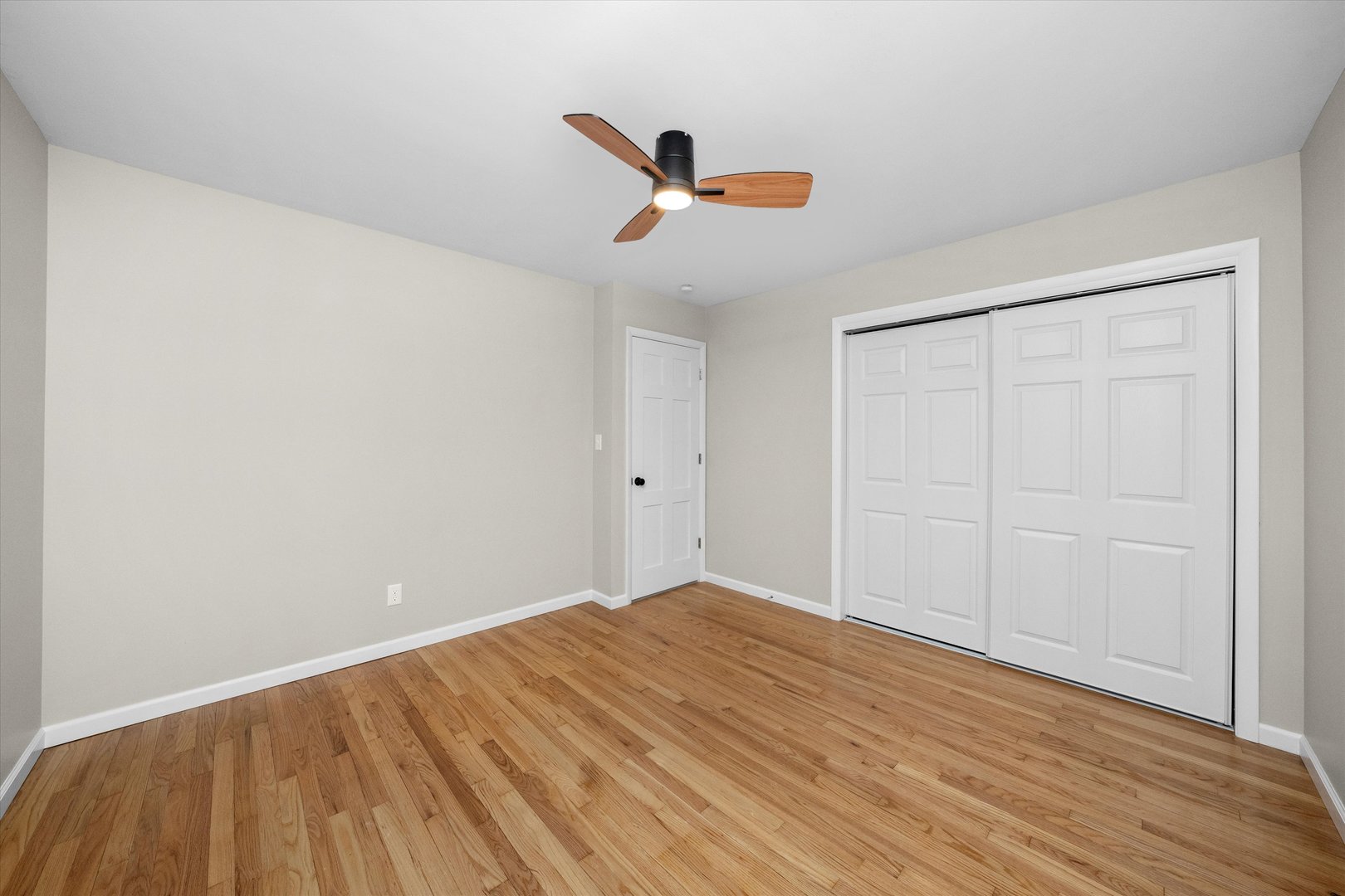 225 E Francis Road, New Lenox, IL 60451