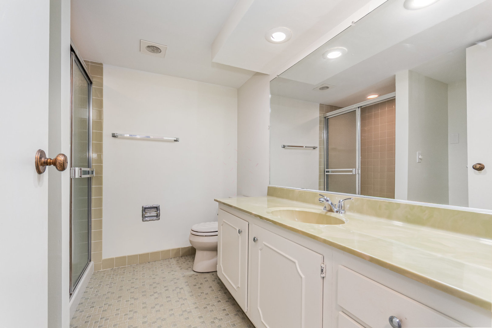 740 Saint Andrews Lane #21, Crystal Lake, IL 60014