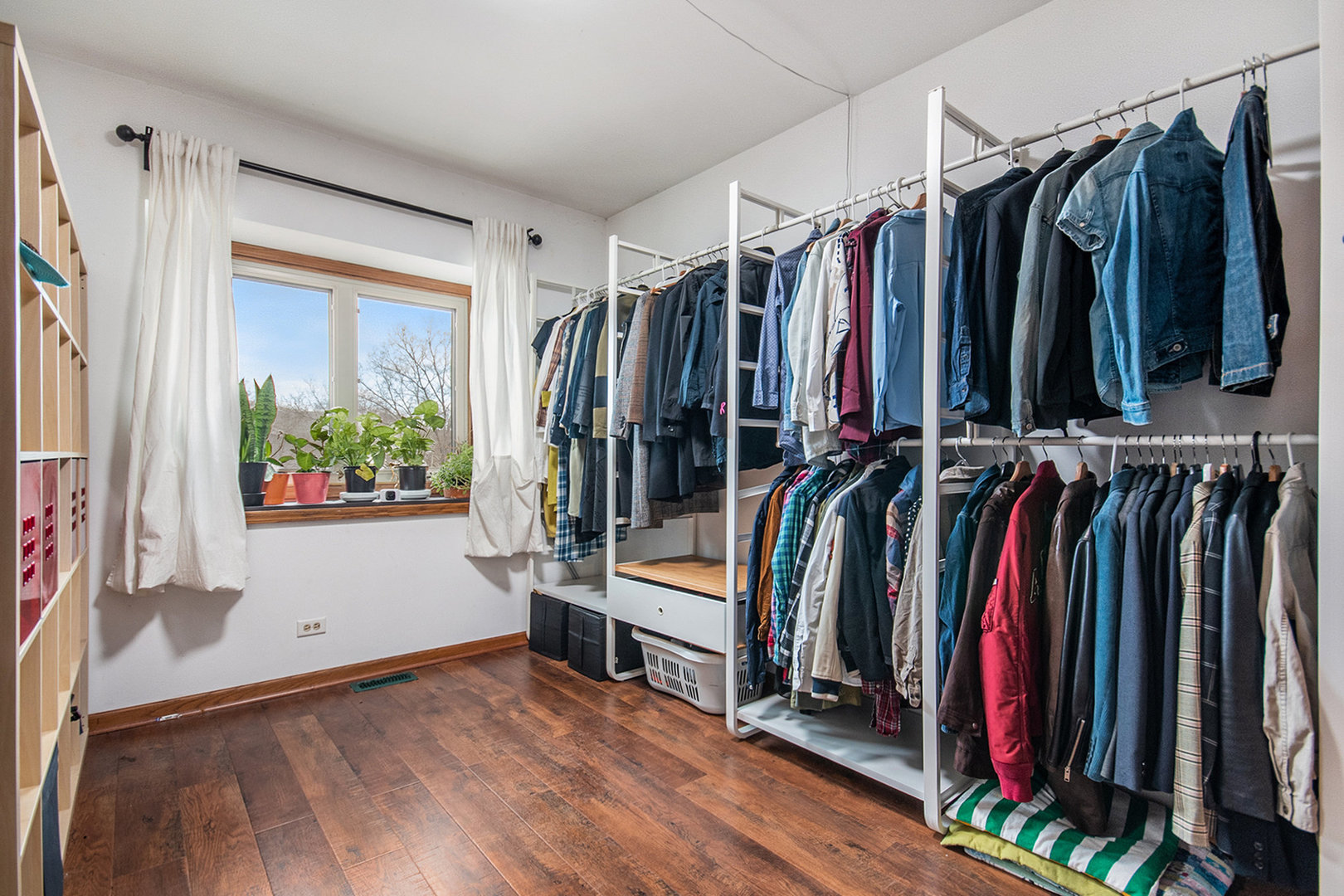 1008 Arbor Court, Mount Prospect, IL 60056