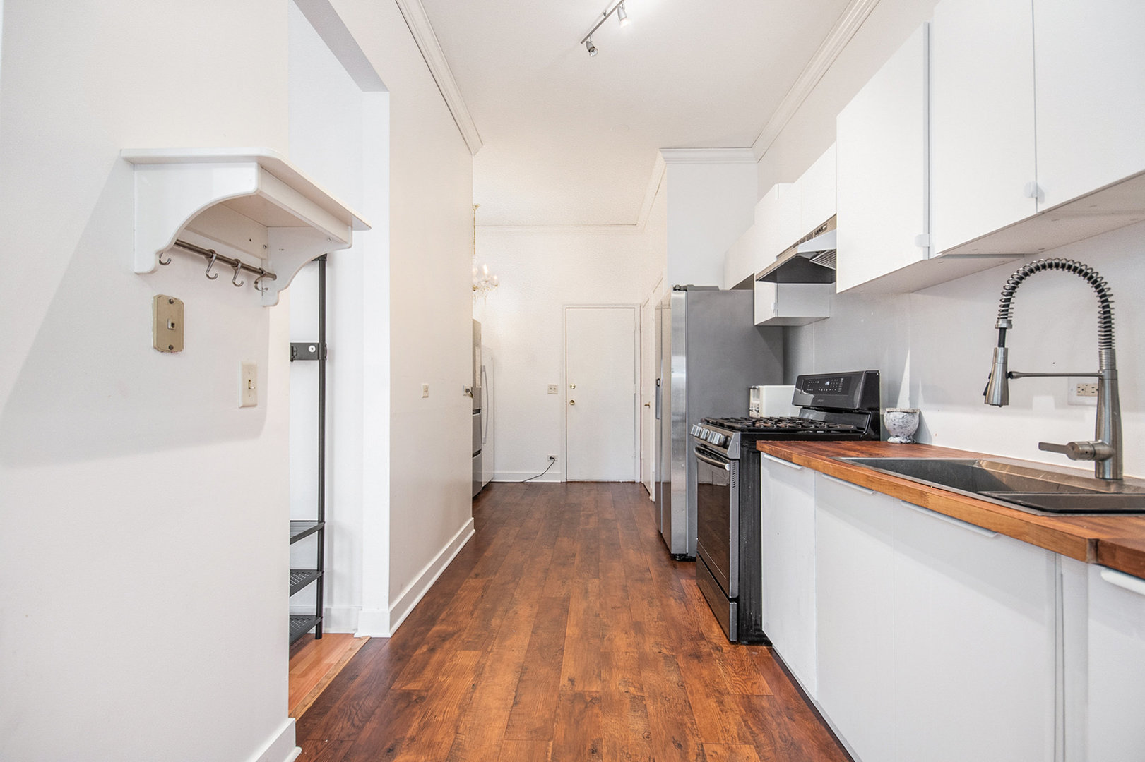 1008 Arbor Court, Mount Prospect, IL 60056