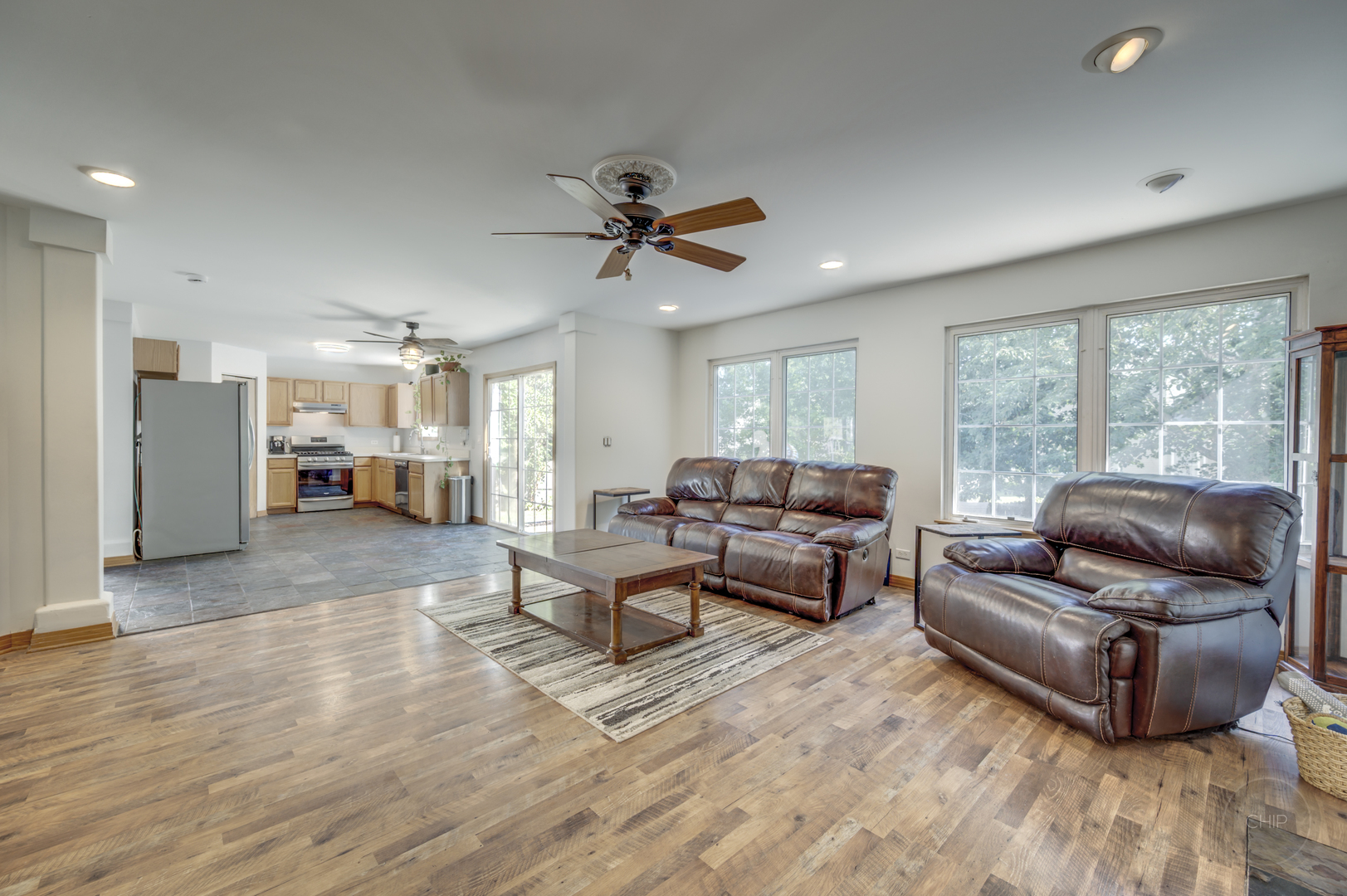 1966 Congrove Drive, Aurora, IL 60503