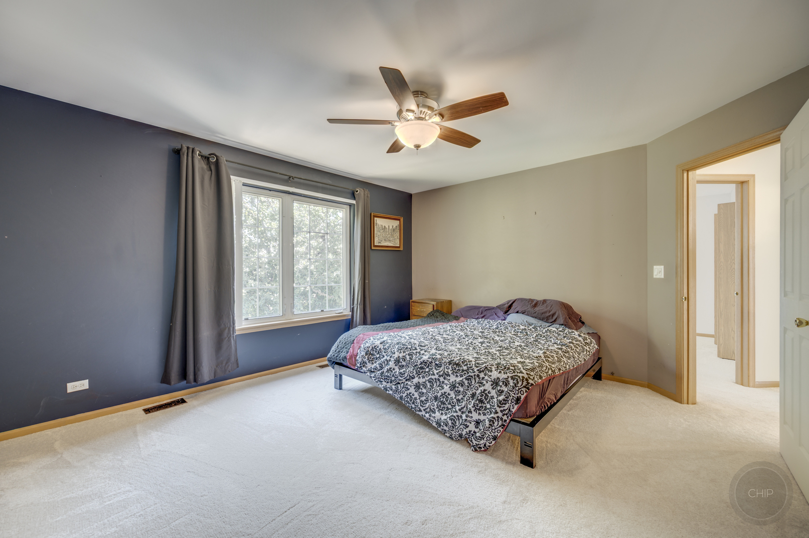 1966 Congrove Drive, Aurora, IL 60503