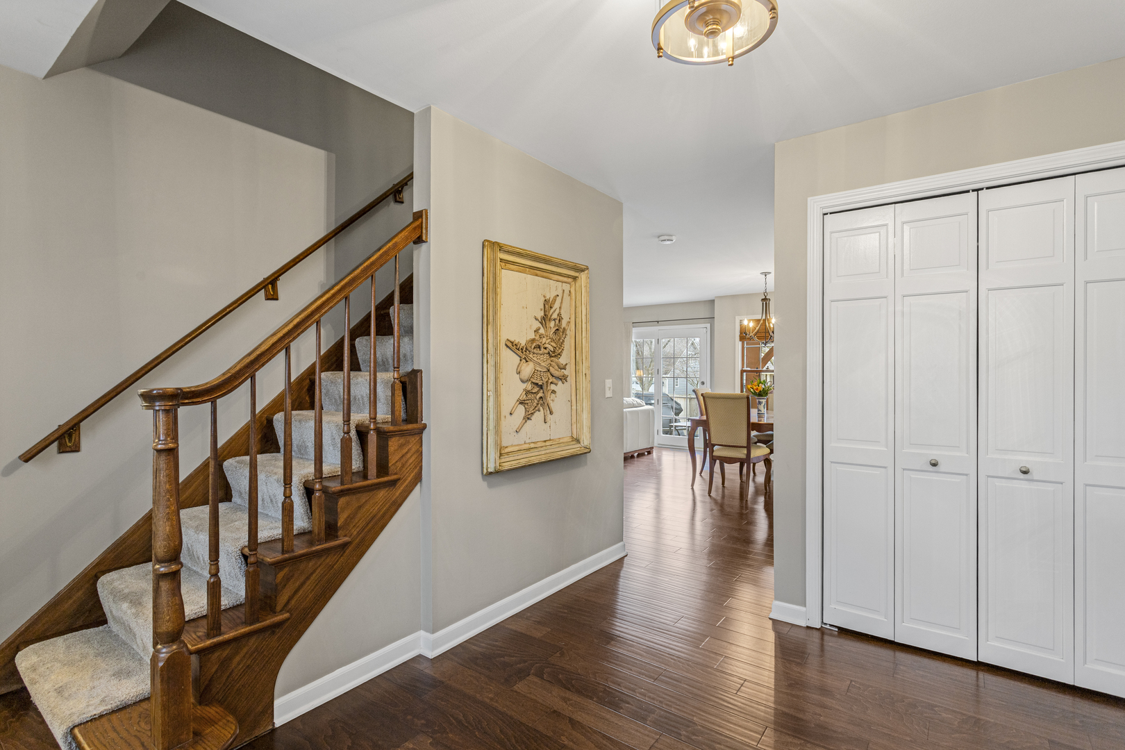 27W214 Heather Lane, Winfield, IL 60190