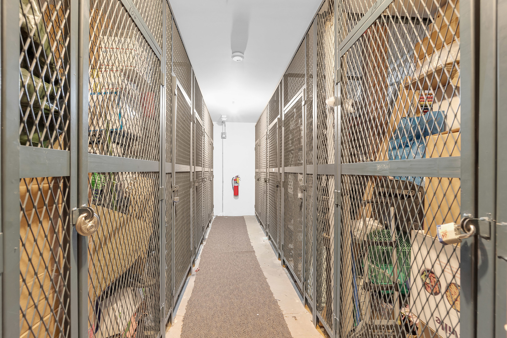 5200 Oakton Street #403, Skokie, IL 60077