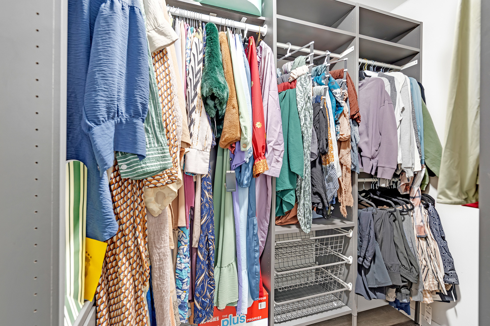 5200 Oakton Street #403, Skokie, IL 60077