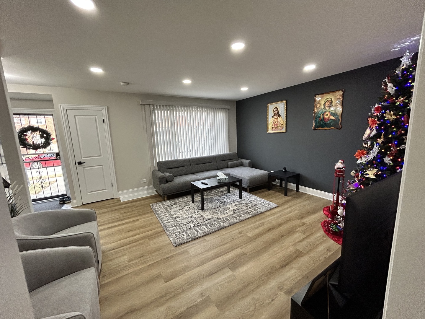 430 Oak Street, Des Plaines, IL 60016