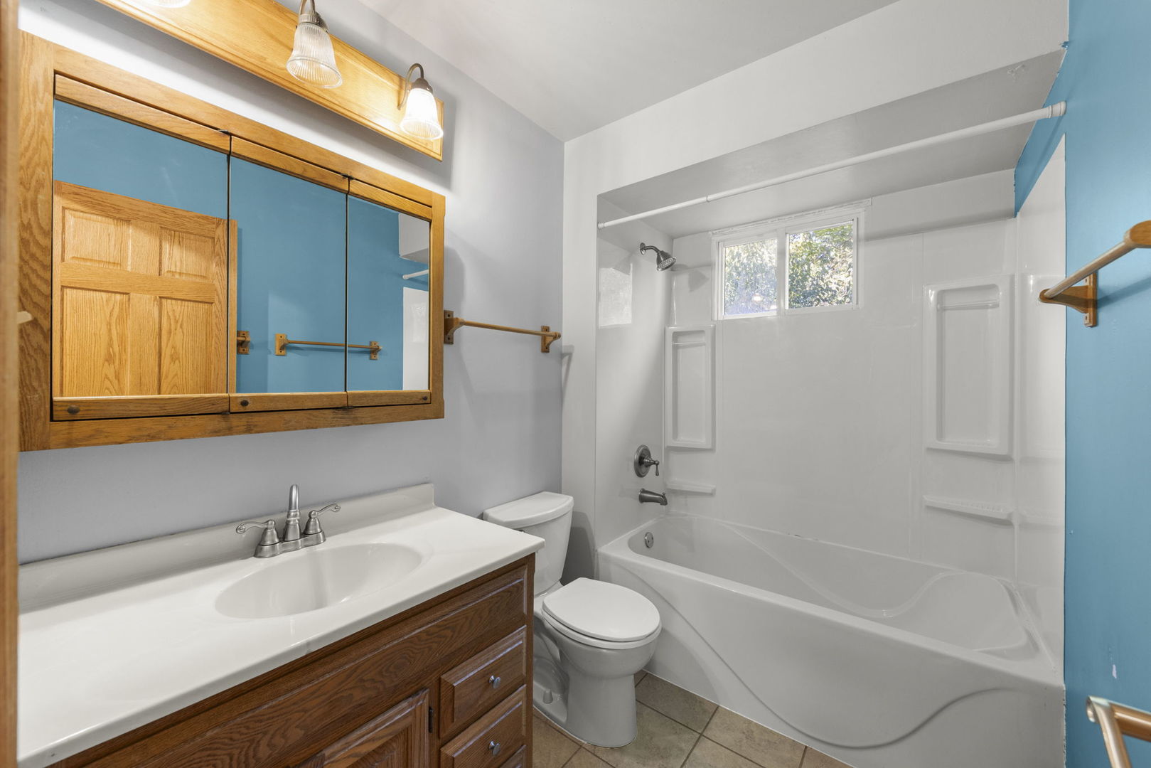 18000 Armitage Court, Homewood, IL 60430