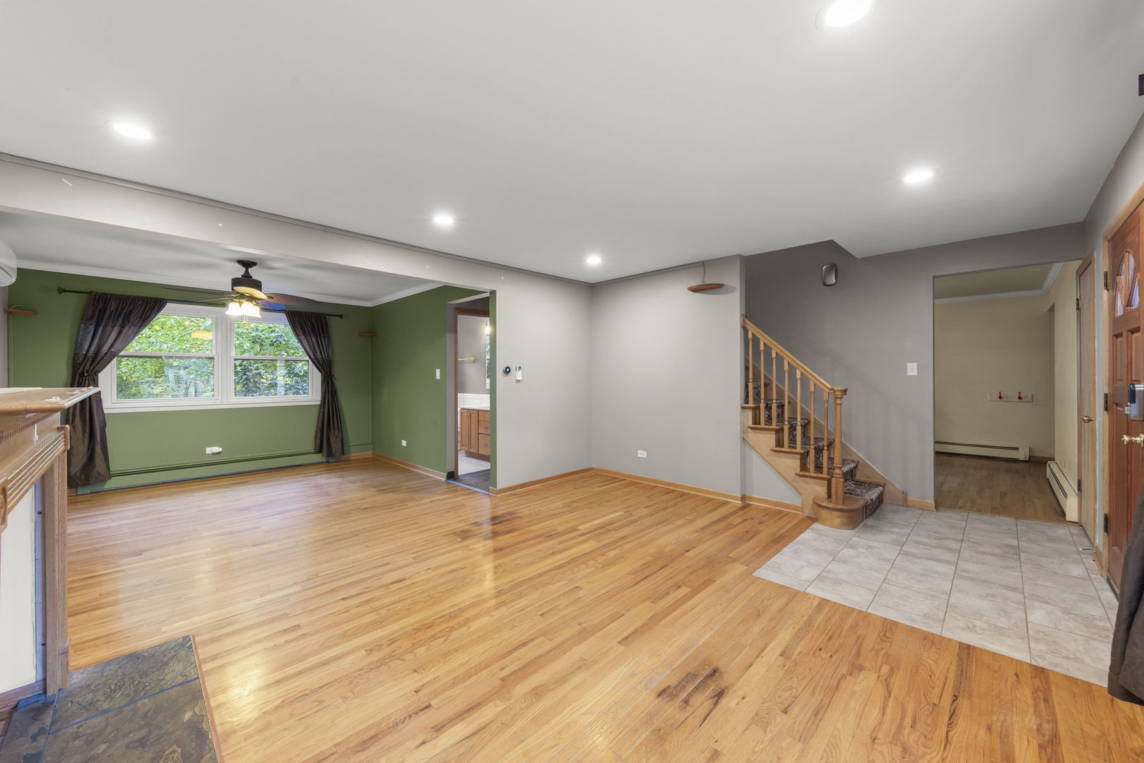 18000 Armitage Court, Homewood, IL 60430