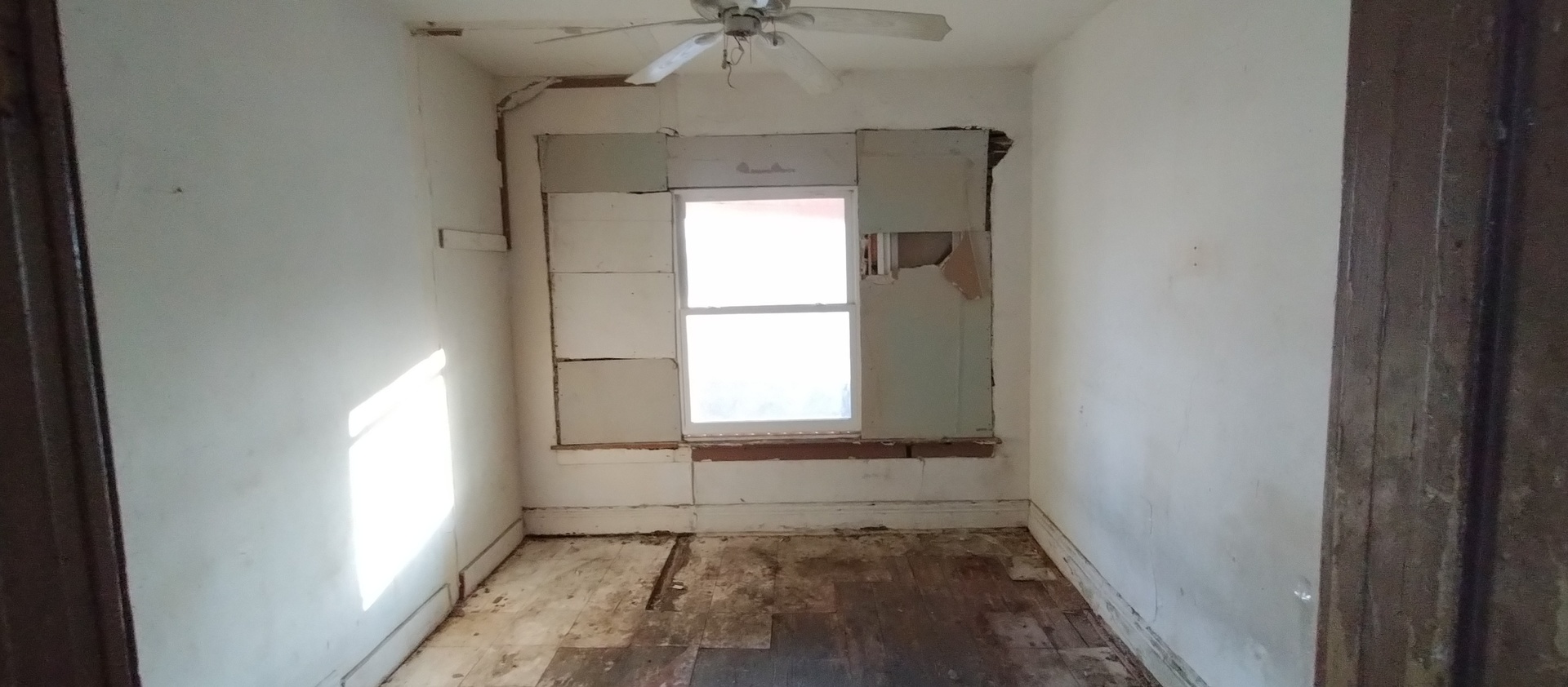 536 W 104th Street, Chicago, IL 60628