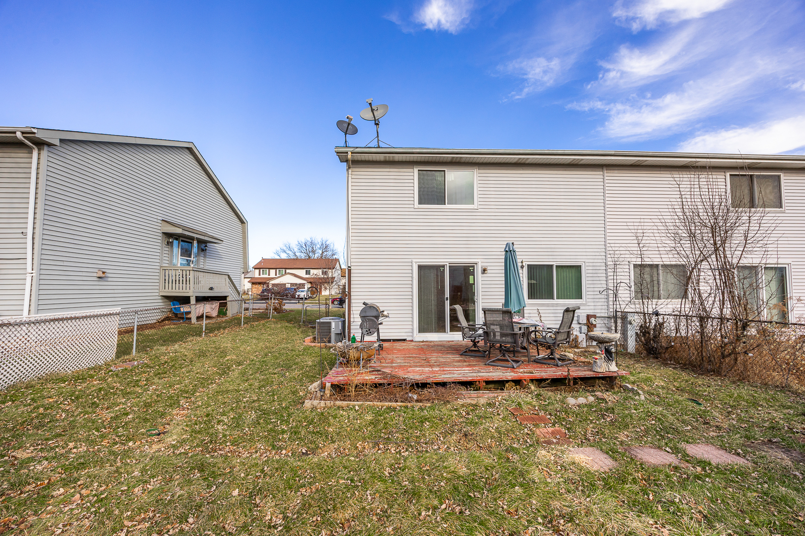 1823 Whaler Lane, Hanover Park, IL 60133