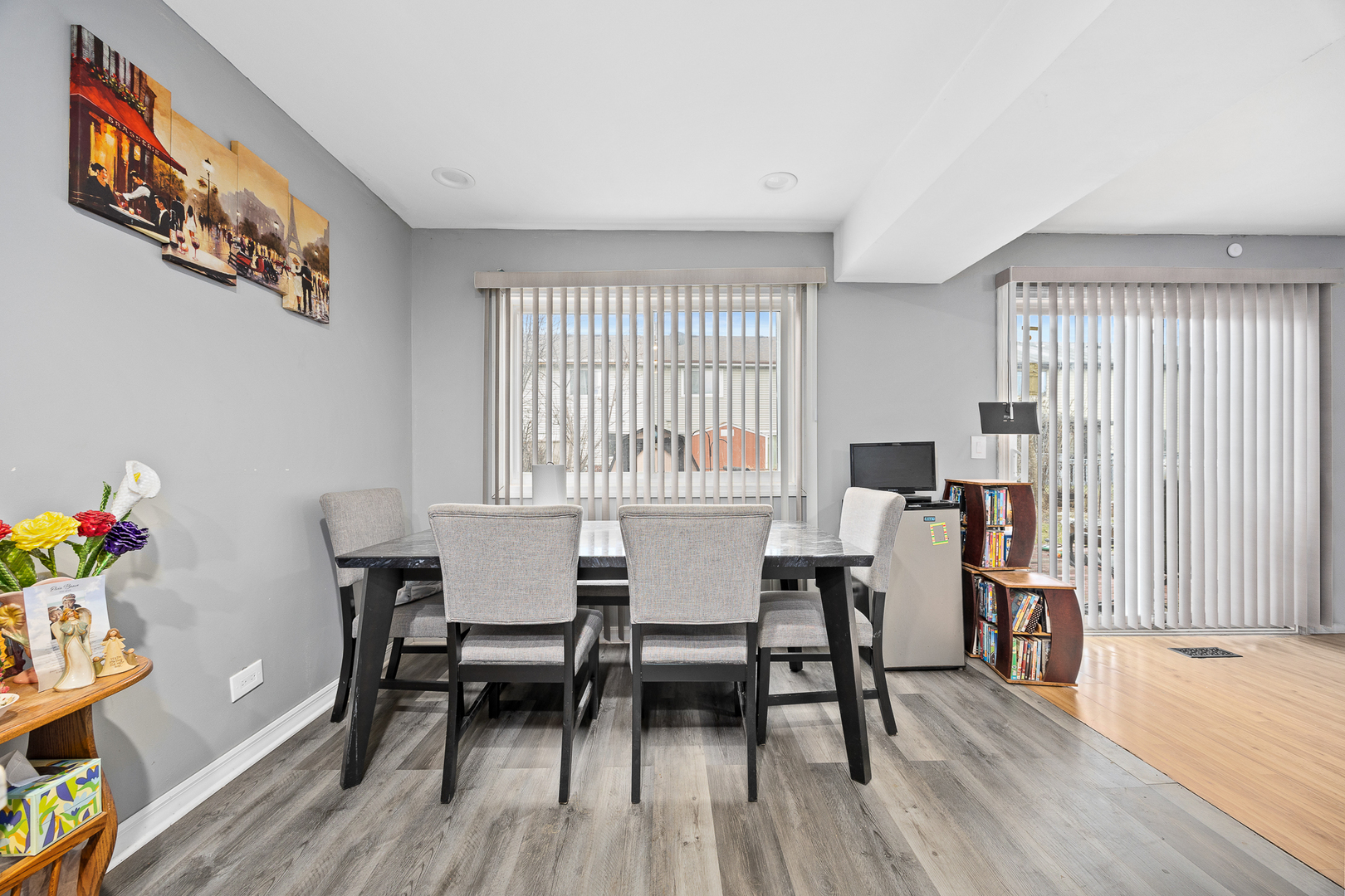 1823 Whaler Lane, Hanover Park, IL 60133