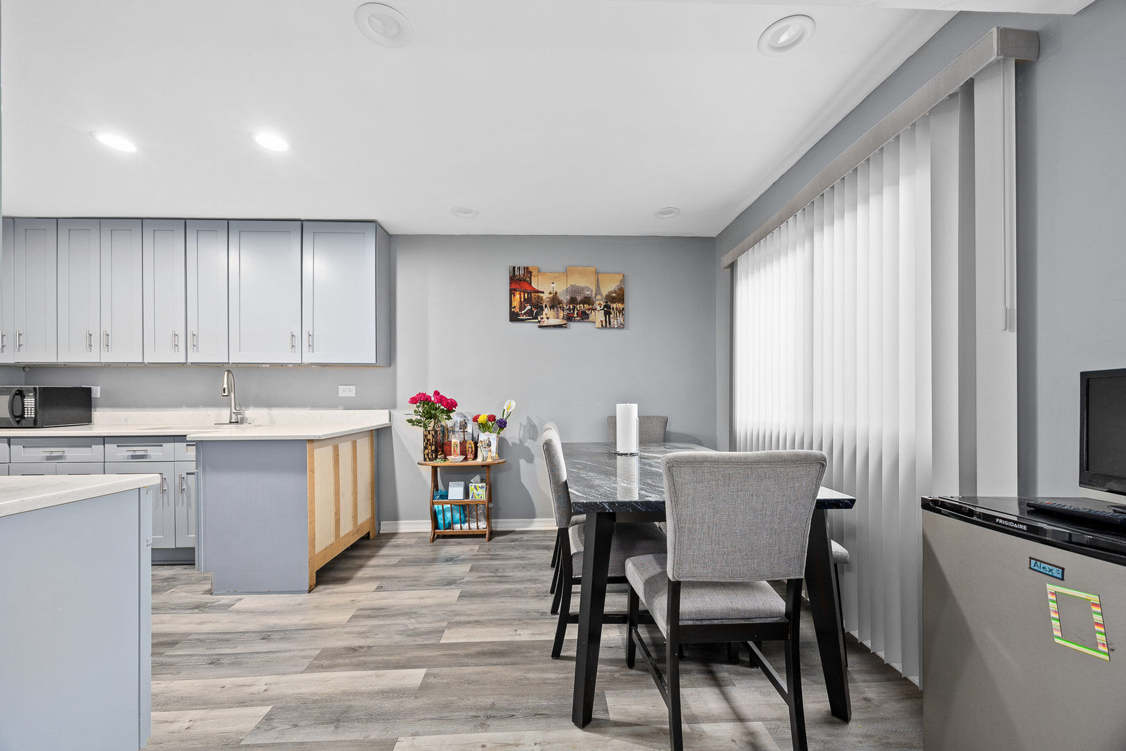 1823 Whaler Lane, Hanover Park, IL 60133