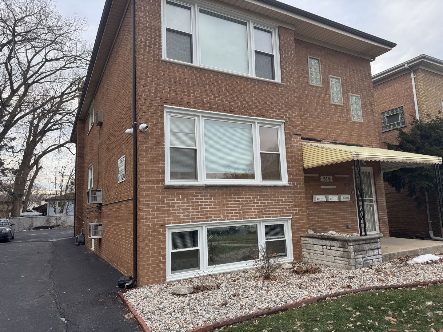 15214 Woodlawn Avenue #1, Dolton, IL 60419