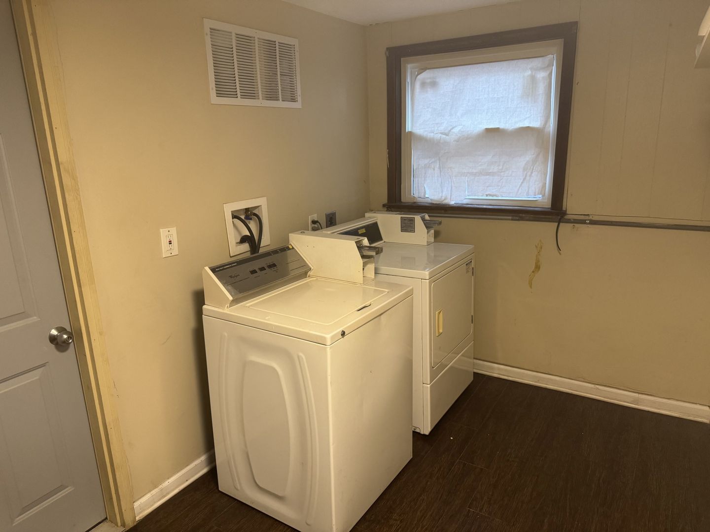 15214 Woodlawn Avenue #1, Dolton, IL 60419