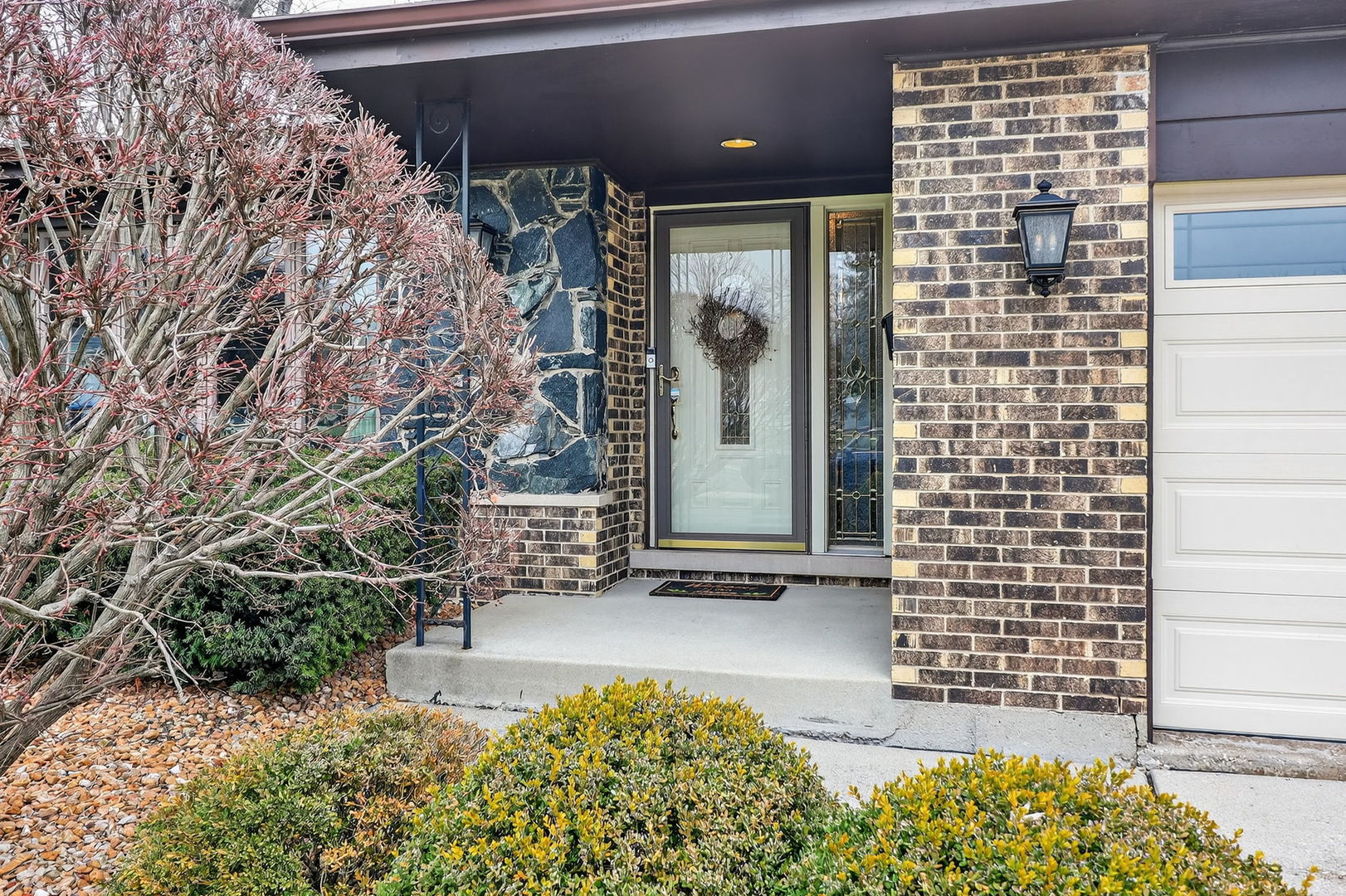 1204 Sleepy Hollow Lane, Darien, IL 60561
