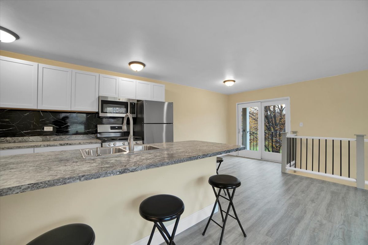 1295 Pearl Avenue #D, Glendale Heights, IL 60139