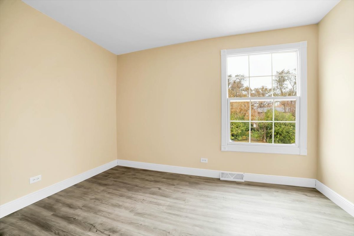 1295 Pearl Avenue #D, Glendale Heights, IL 60139